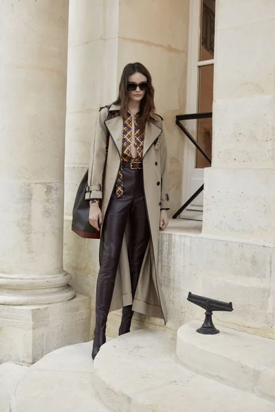 Look 2